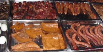 掌握地道鹵味，掘金長沙小吃市場(chǎng)——湖南食為天小吃培訓(xùn)學(xué)校專業(yè)鹵菜技術(shù)傳授